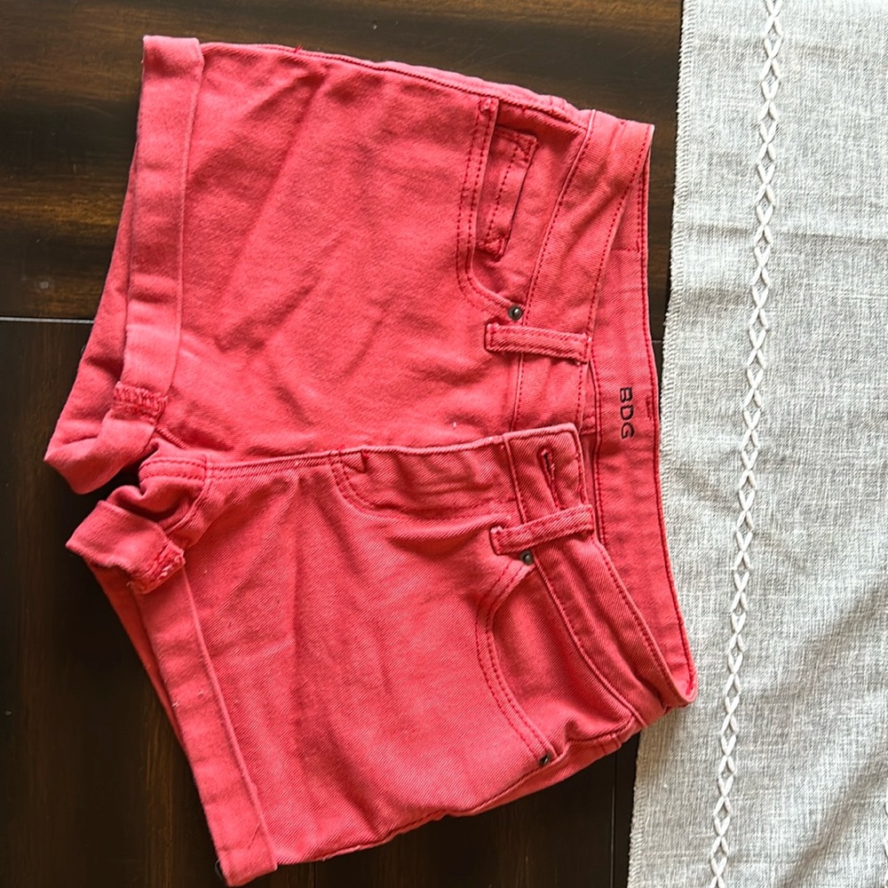 Cute short coral shorts